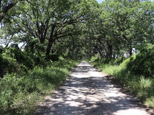 Deer Creek Rd, Henrietta, TX 76365