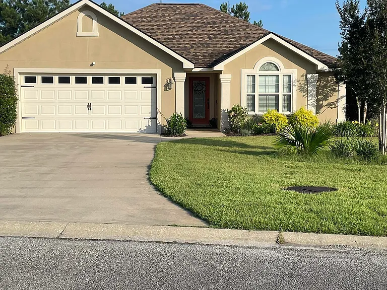 212 Victorian Lakes Dr — Photo 1