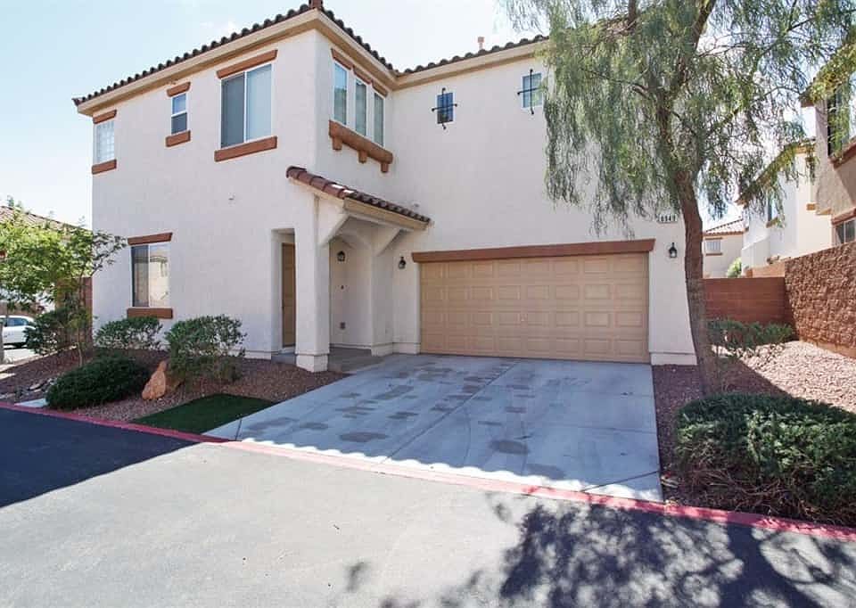 1st image of 8949 Grand Emerald Ct