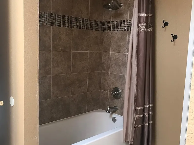 702 Long Hill Ct — Photo 17