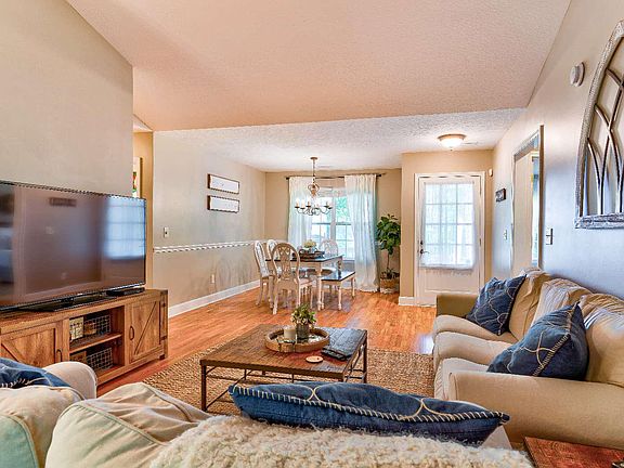 4th image of 30 Tilly Mill Ct #50