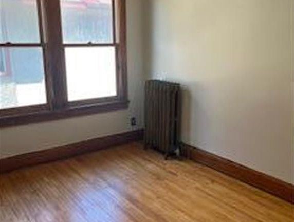 2nd image of 3116 Oakland Ave #3116