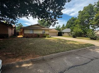 3225 N Peebly Dr, Midwest City, OK 73110