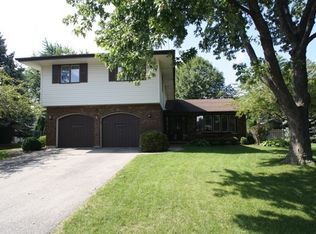 224 Mendon Ln, Schaumburg, IL 60193