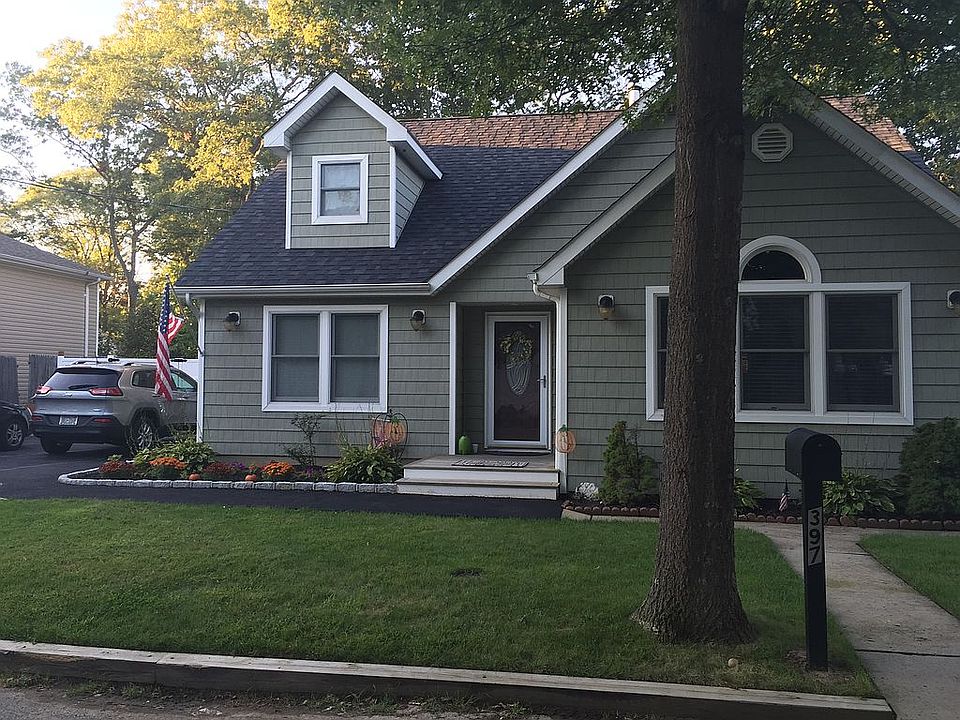 2nd image of 397 Wald St