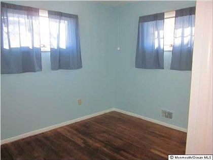 5th image of 102 Deauville Ave