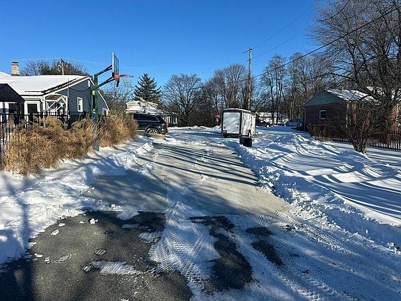 4th image of 15 Salt Rd