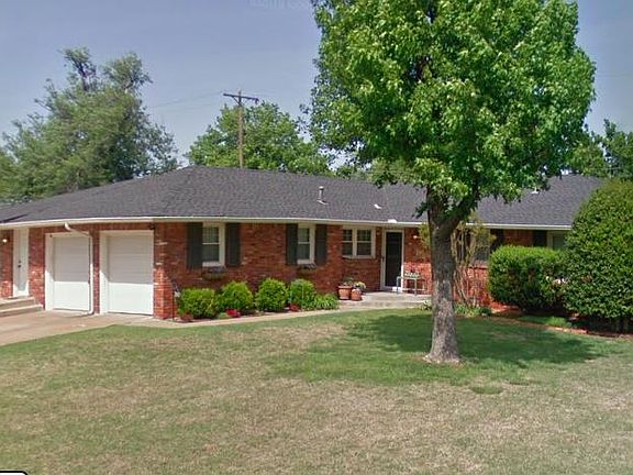 2nd image of 2637 Huntleigh Dr