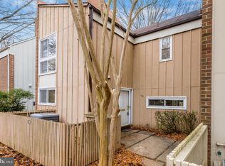 11551 Links Dr, Reston, VA 20190