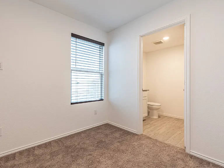 7125 Elm Cv — Photo 10