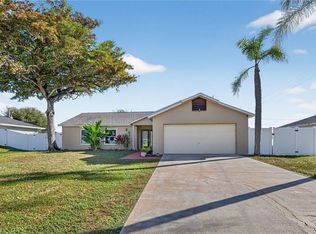 1105 SW 11th Pl, Cape Coral, FL 33991