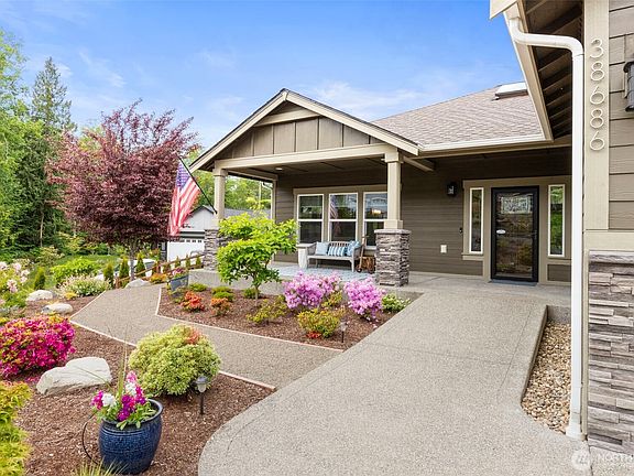3rd image of 38686 Benchmark Ave NE