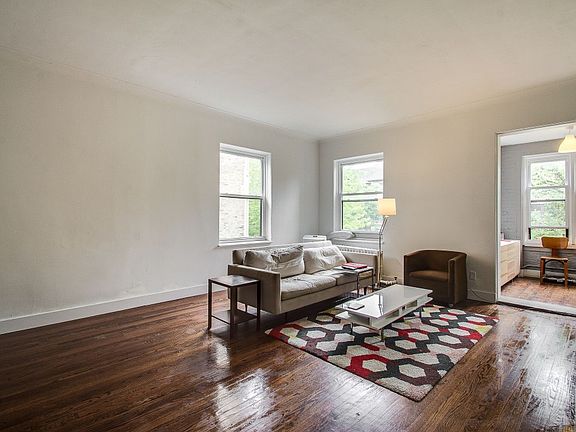 2nd image of 1145 E Hyde Park Blvd APT 2A