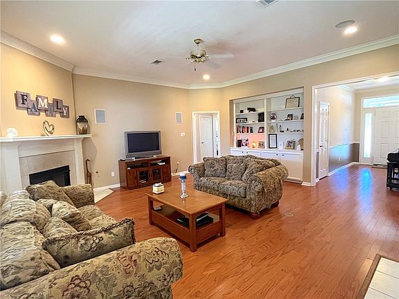 5th image of 3207 Liesl Ct