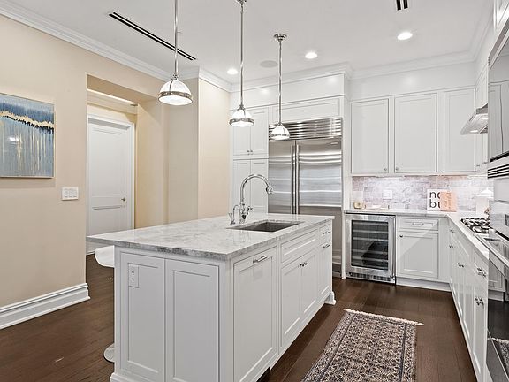 2nd image of 6000 Royal Court Unit 6008