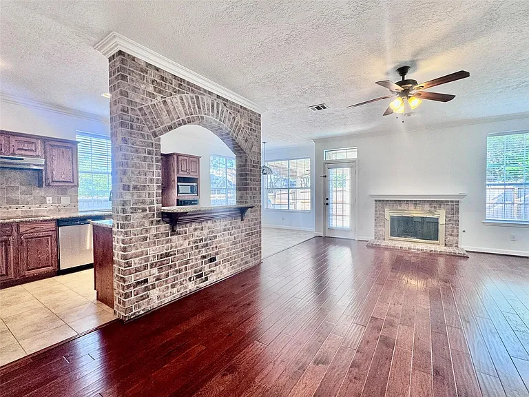 2123 Hollow Reef Cir — Photo 9