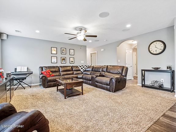 5th image of 468 Gentry Crossings Blvd