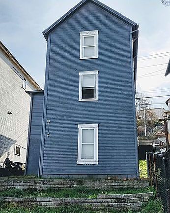 3rd image of 1104 Lincoln Ave