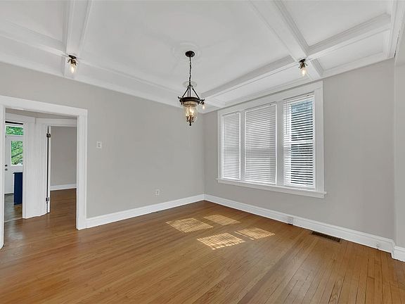 4th image of 5327 Neosho St