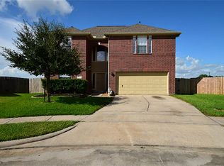 1076 Lasso Ct, Alvin, TX 77511