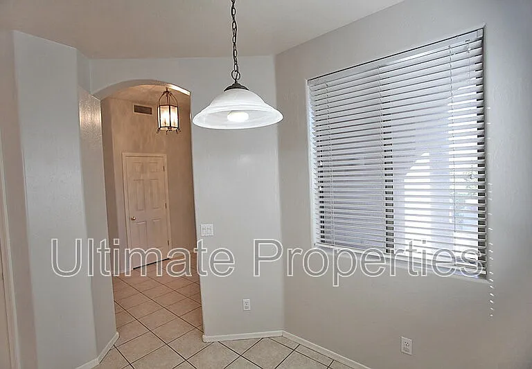 6331 W Pontiac Dr — Photo 4