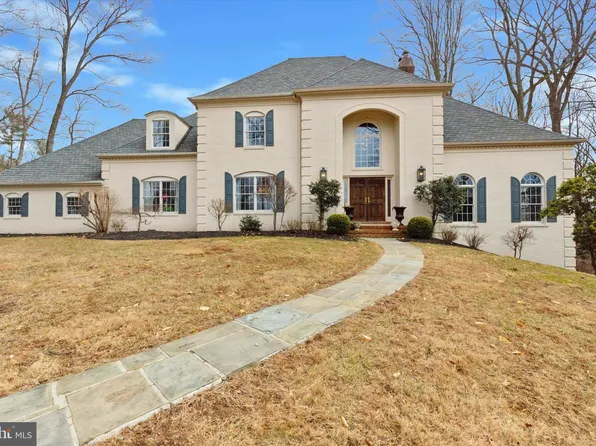 1035 Cedar Knls, Newtown Square, PA 19073