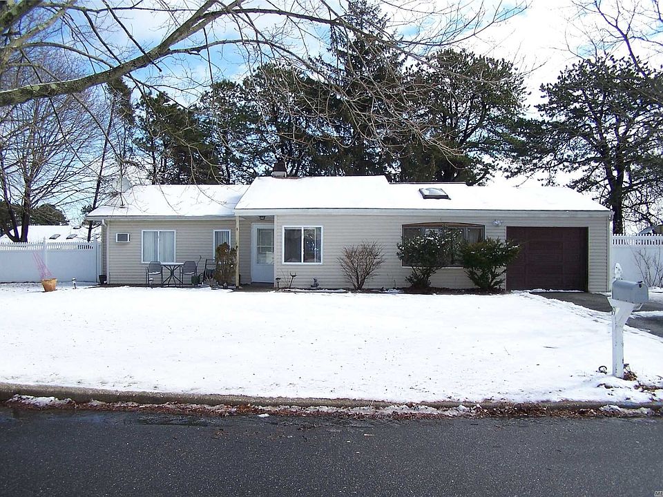 1st image of 19 Pine Gate