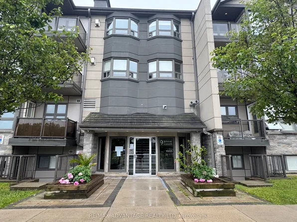 9 Jacksway Cres #211, London, ON N5X 3T7