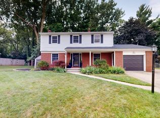 2046 Acton Rd NW, Grand Rapids, MI 49504