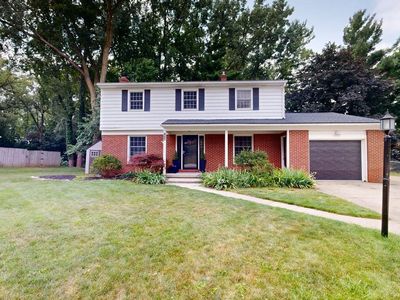 2046 Acton Rd NW, Grand Rapids, MI, 49504