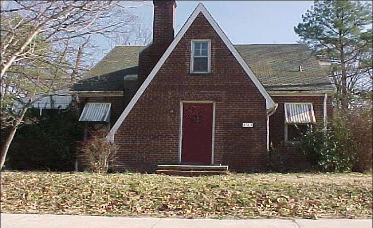 2nd image of 1513 Hopkins Rd