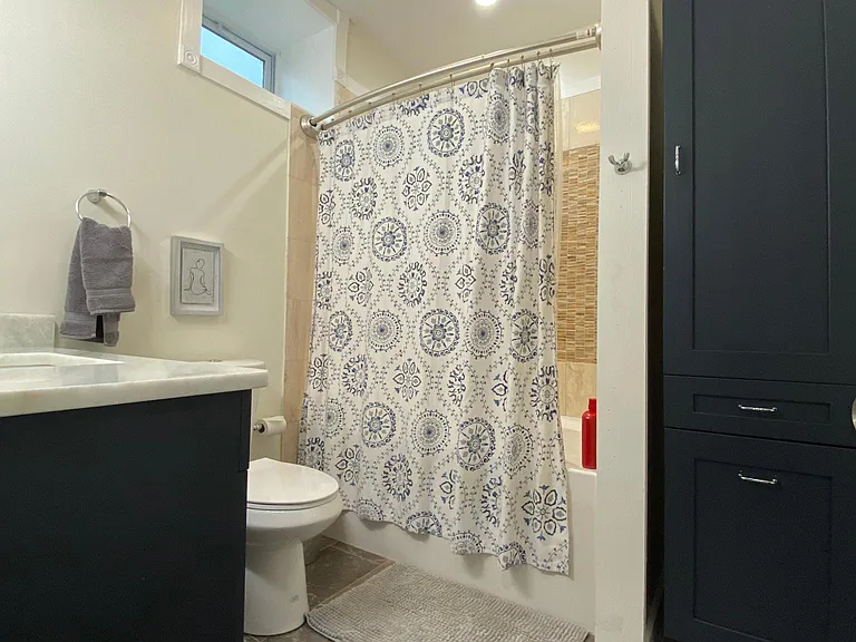 1211 Martin Luther King Jr Dr #C — Photo 15