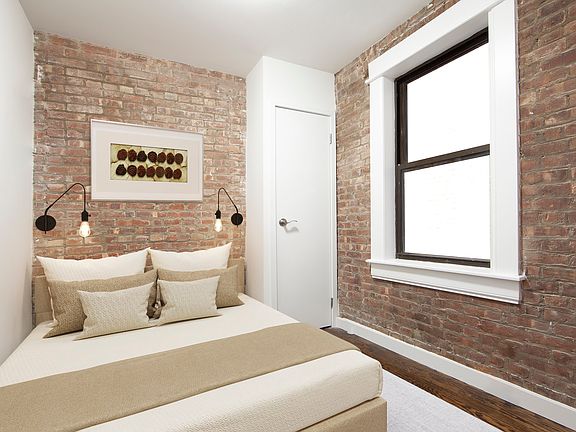 5th image of 15 Essex St APT 3