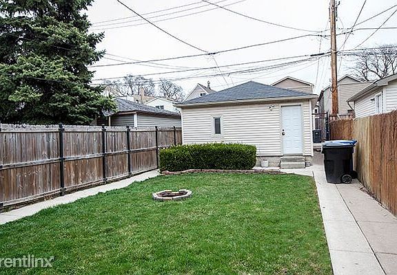 2045 albany backyard