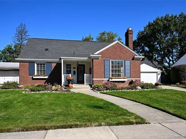 4444 Samoset Rd, Royal Oak, MI 48073