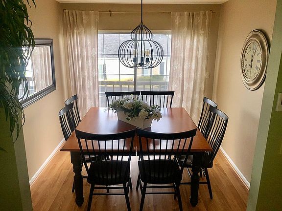 5th image of 6675 Seville Dr Unit 4