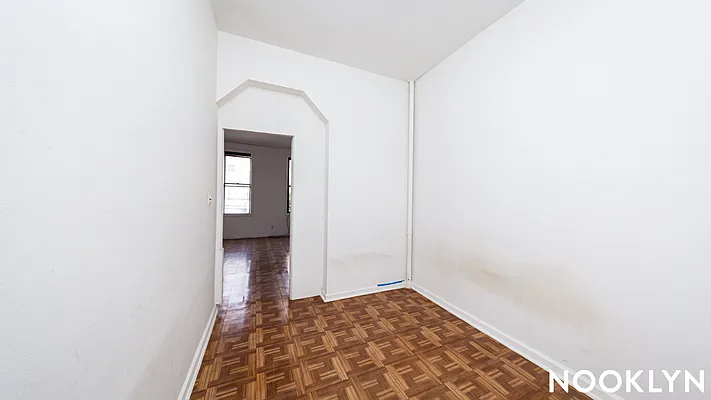 Rented by Nooklyn NYC LLC | media 19
