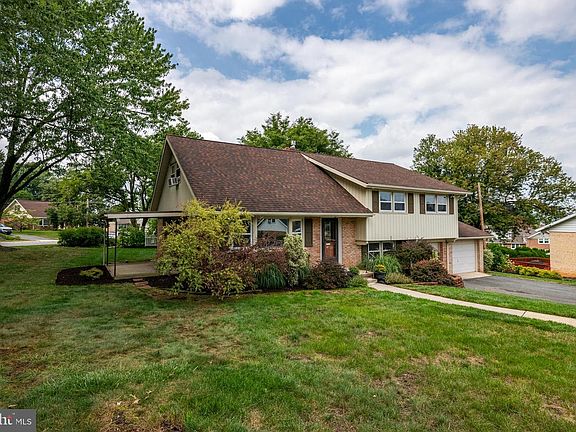 3rd image of 509 Berks Pl