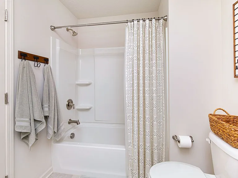 6787 Oakcrest Dr — Photo 20
