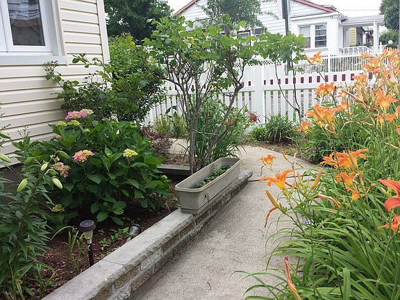 5th image of 12202 153rd St