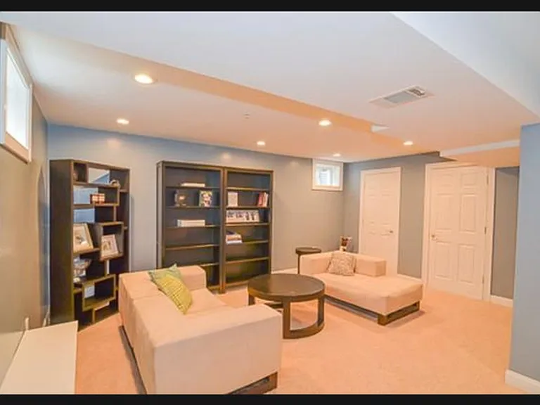 32 Richardson Rd — Photo 9