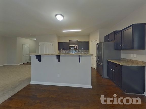 5th image of 11335 Breezehill Ln