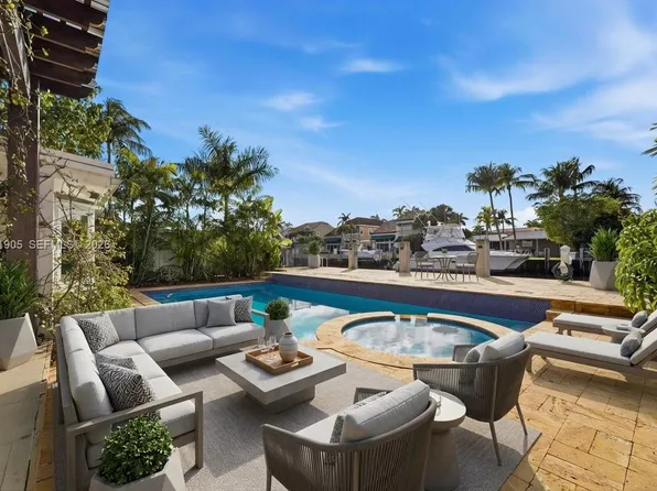 401 Coconut Isle Dr, Fort Lauderdale, FL 33301