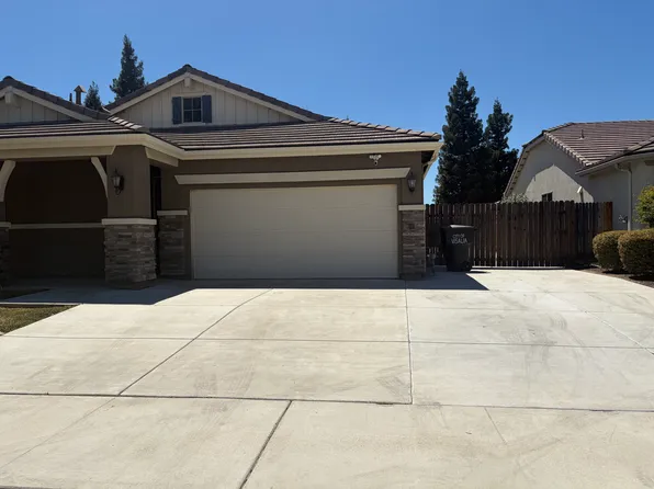 3305 S Meadowbrook St, Visalia, CA 93292