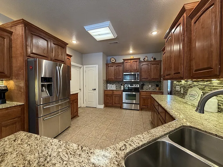 2234 Tall Tree Ln — Photo 13