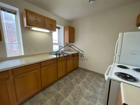 146 S Broadway St, Spring Valley, MN