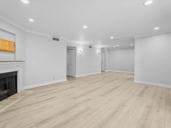 3rd image of 550 E Santa Anita Ave Unit 203