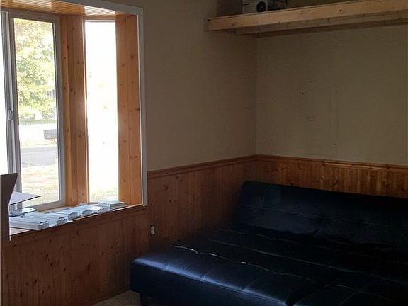 4th image of 15611 121st Avenue Ct E