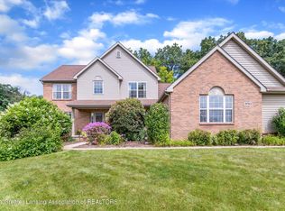 9783 Viewcrest Ct, Howell, MI 48843