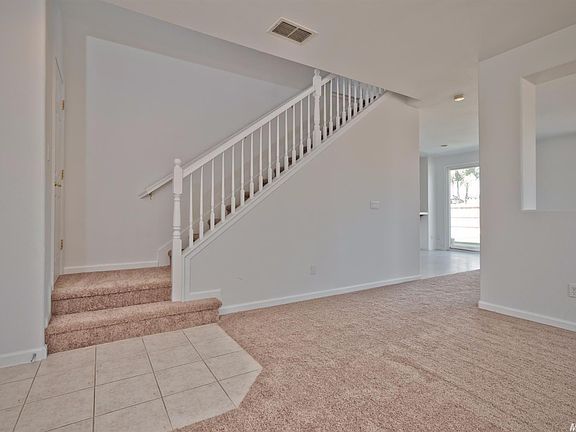 4th image of 2233 Hearth Dr